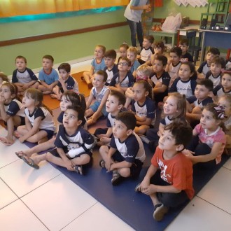 Cinema e cama elstica  - Centro de Educao Infantil Passionista Joo Paulo II