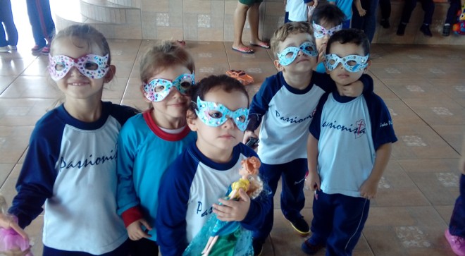  carnaval dia de festa - Centro de Educao Infantil Passionista Joo Paulo II