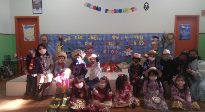 Festa Junina Infantil 4 - Centro de Educação Infantil Passionista João Paulo II